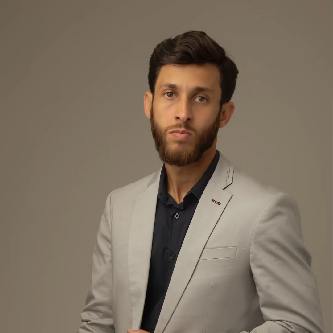 Retrato de Matheus Capila, engenheiro civil e fundador da AQL Solutions