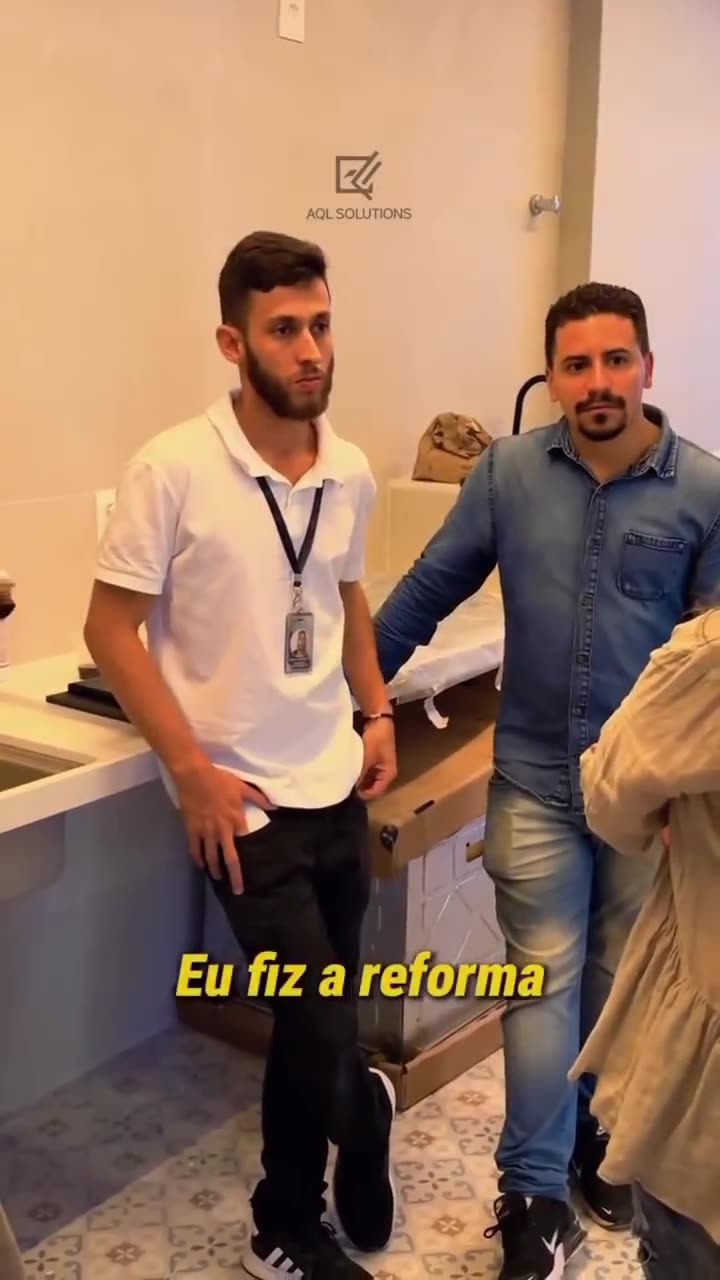 Depoimento em vídeo de clientes sobre a reforma realizada pela AQL